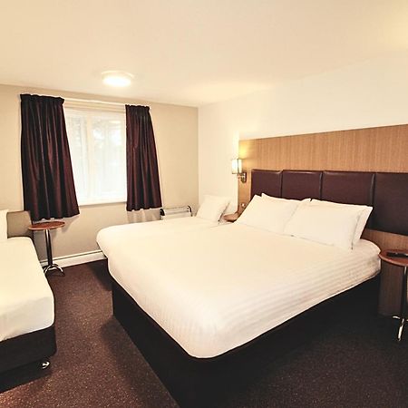 Orchid Epsom; Sure Hotel Collection By Best Western Екстер'єр фото