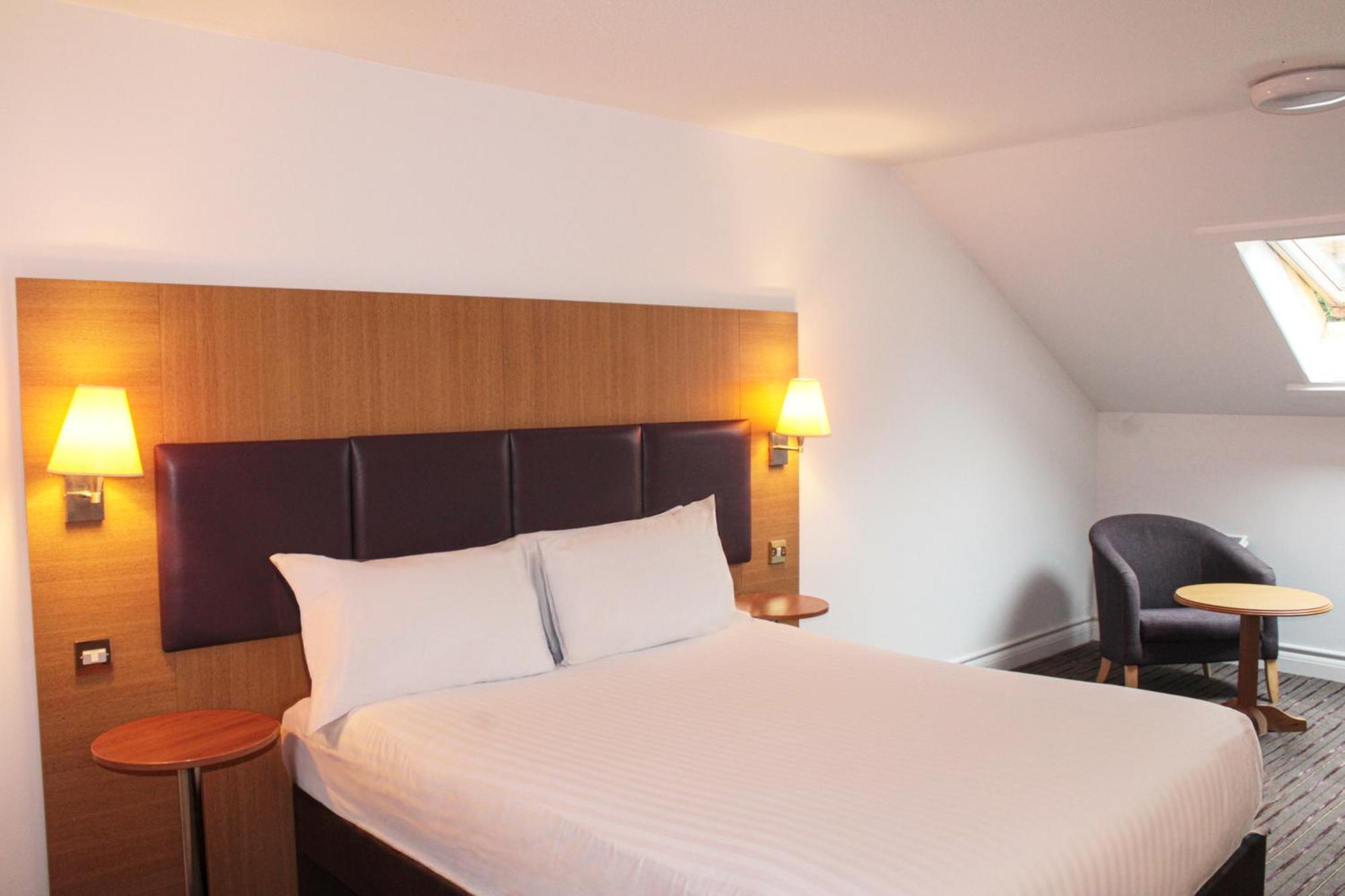 Orchid Epsom; Sure Hotel Collection By Best Western Екстер'єр фото